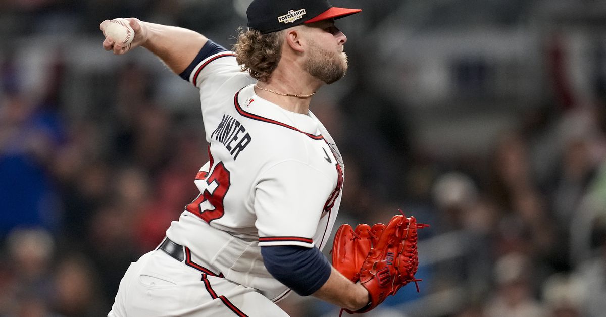 A.J. Minter and how he become an elite reliever