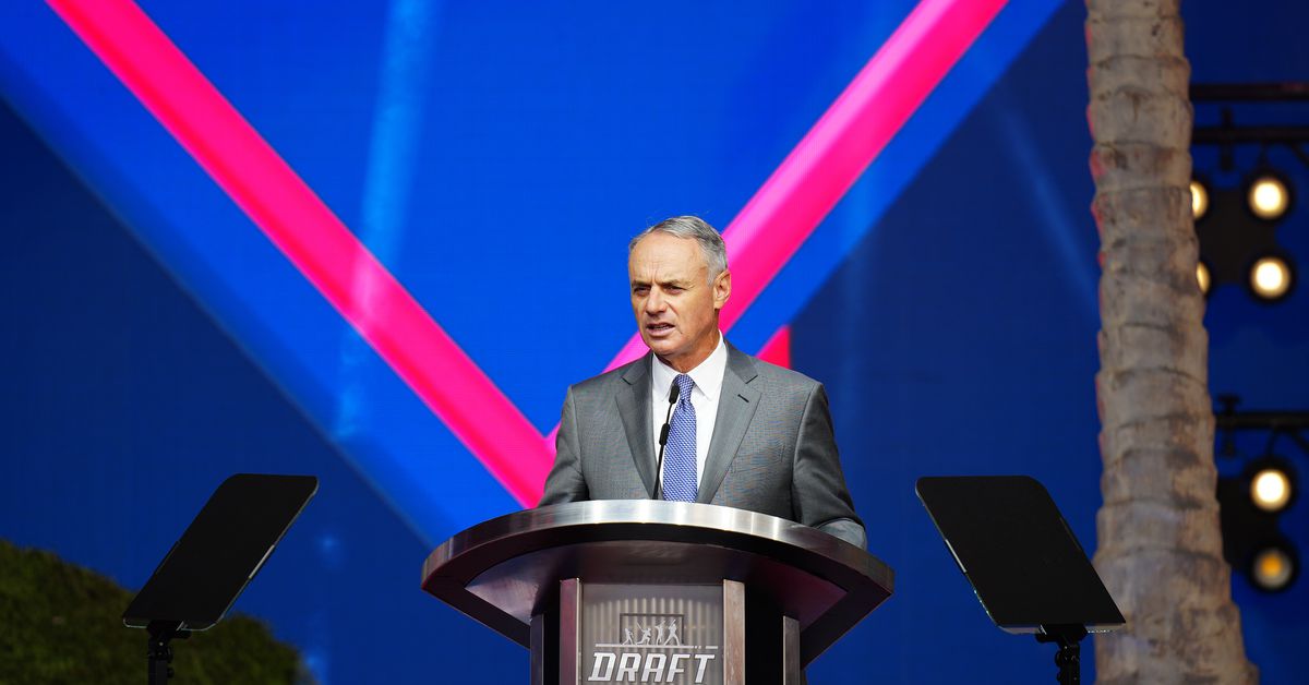 Atlanta Braves News: Offseason Storylines, Manfred Speaks on the Game, more