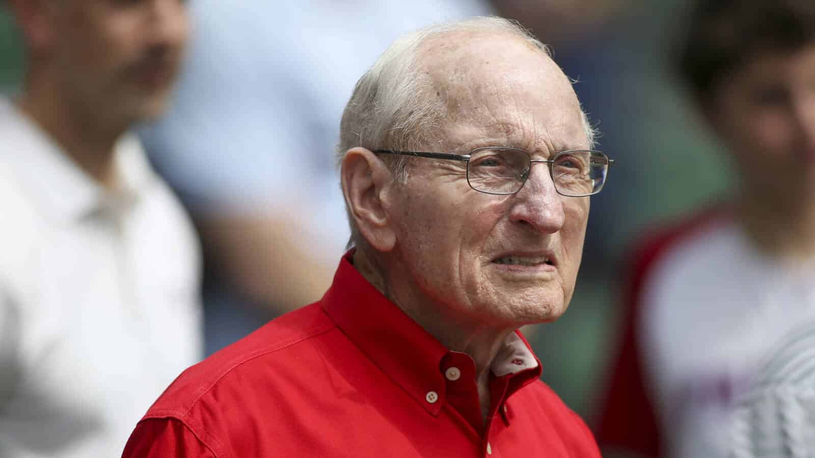 Georgia football legend Vince Dooley dies at 90