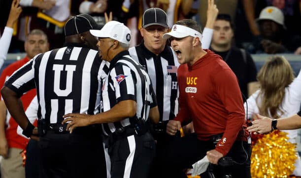 Lincoln Riley Goes Ballistic On Pac-12 Refs After USC Screwed Out Of FG