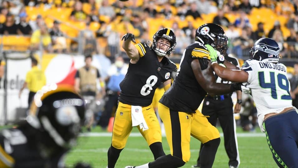 NFL Week 8 QB Player Props: Bet Kenny Pickett, Matt Stafford, more | NFL and NCAA Betting Picks