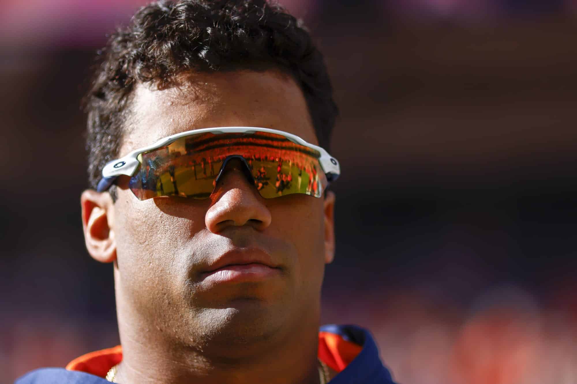 Russell Wilson cringe reaches new heights with 'Let's Ride' energy during London flight