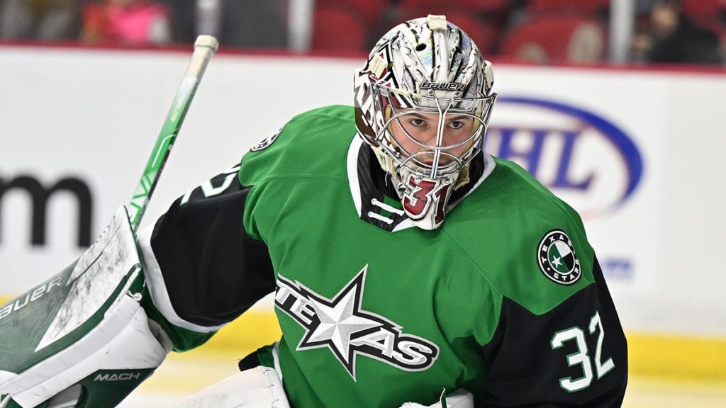Texas’s Murray inks NHL deal with Dallas