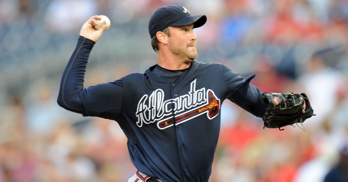 This Day in Braves History: Atlanta trades Derek Lowe to Cleveland