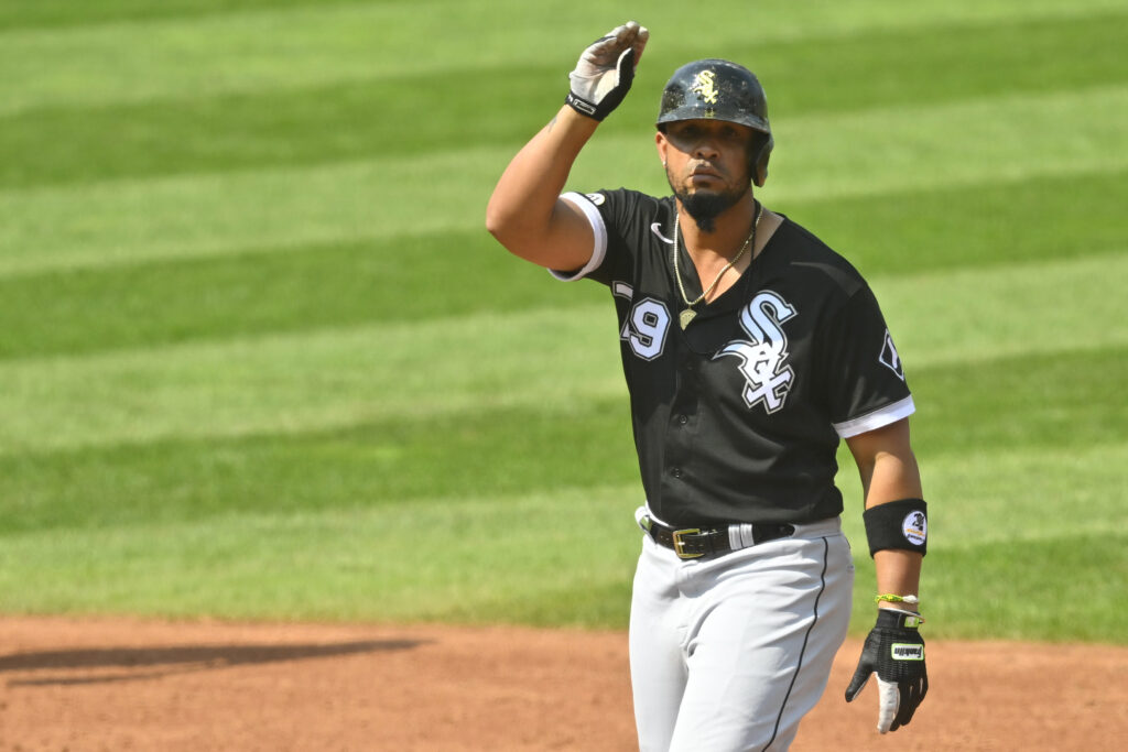 Astros To Sign Jose Abreu