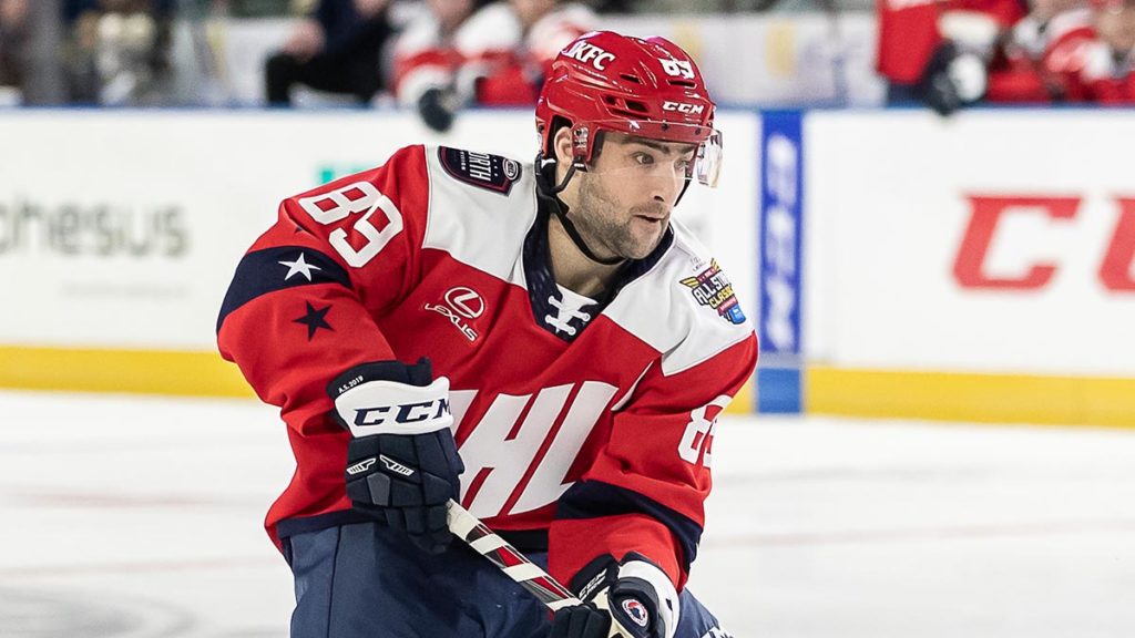 B-Sens add Conacher on tryout contract