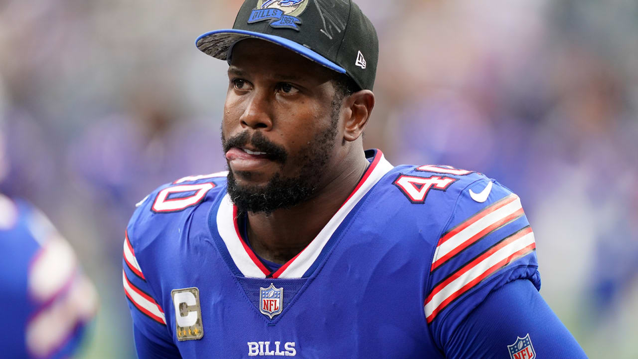 Bills LB Von Miller (knee) carted to locker room, ruled out vs. Lions