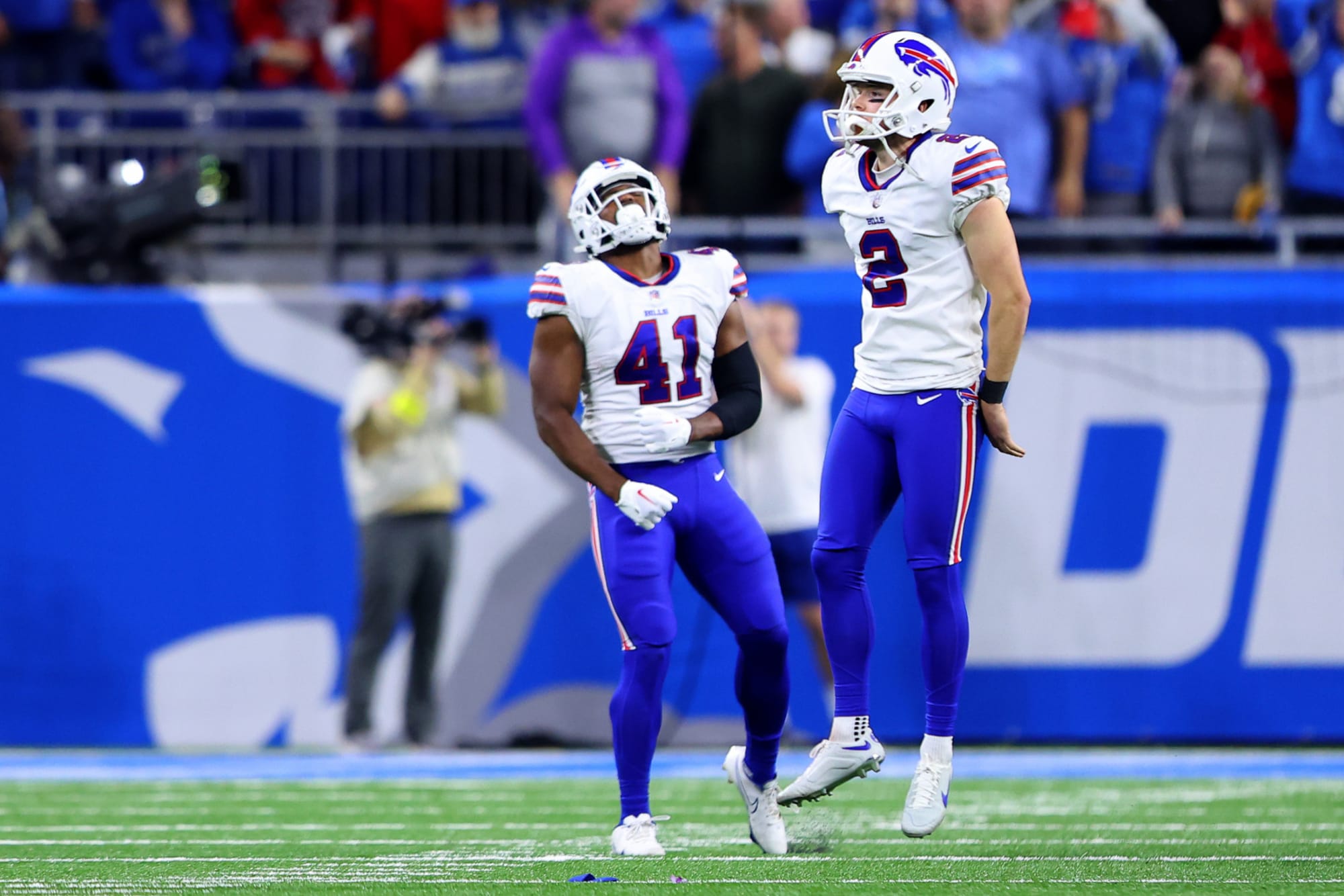 Bills survive Thanksgiving thriller against Lions: Best memes and tweets