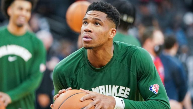 Giannis Antetokounmpo Hits A Rich Flex On The Mavs After 124-119 Victory Shouting Out 21 Savage [Watch]