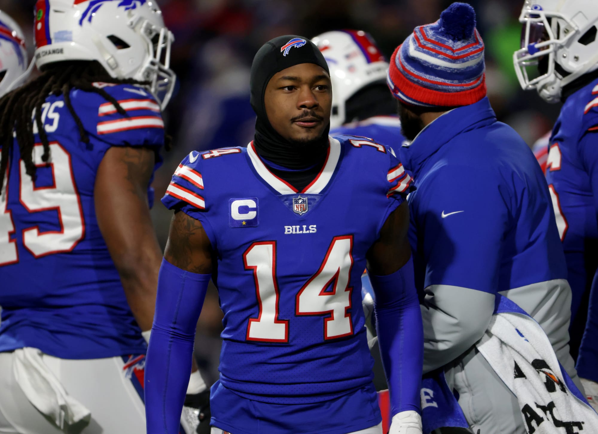 Jaire Alexander, Stefon Diggs get into it before Packers-Bills even starts (Video)