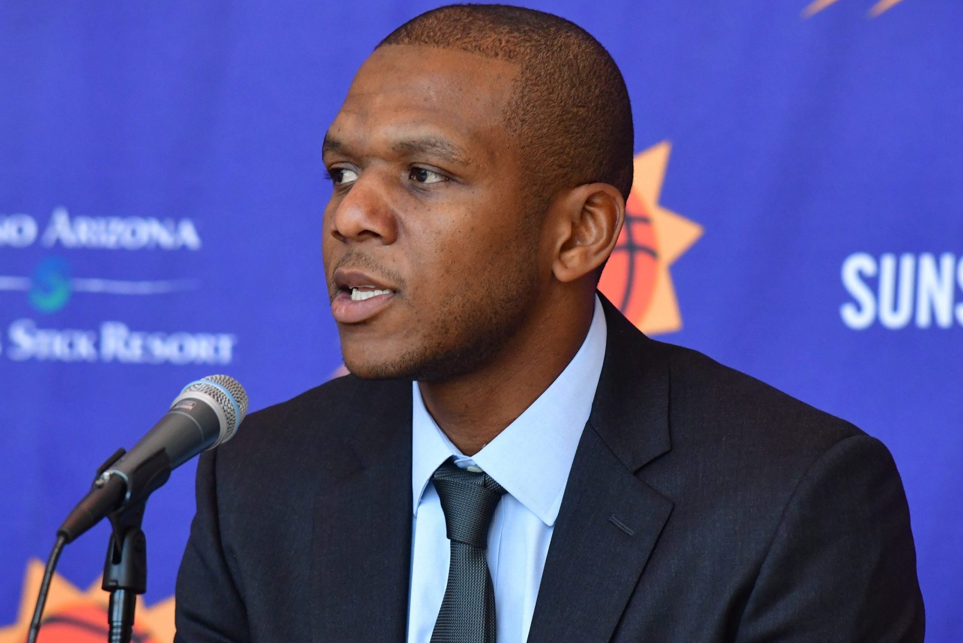 Suns promote James Jones to President of Basketball Operations and General Manager