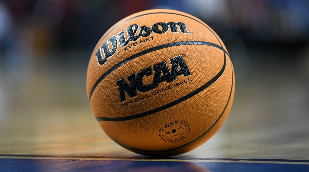 Watch: Multiple Players, Coaches Ejected After Syracuse-Bryant Brawl