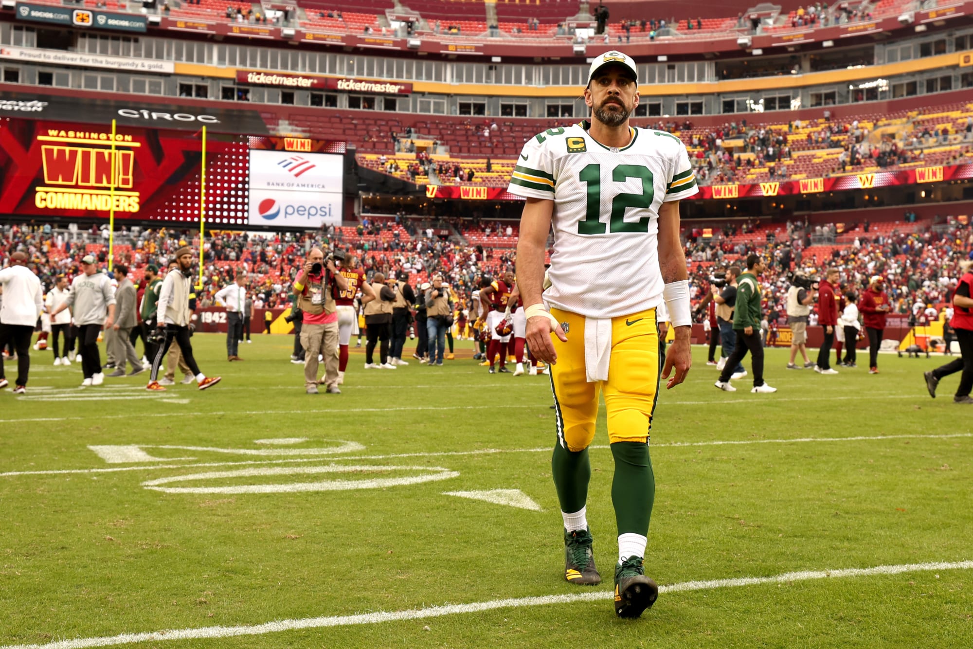 Aaron Rodgers is completely oblivious to stunting Jordan Love's growth
