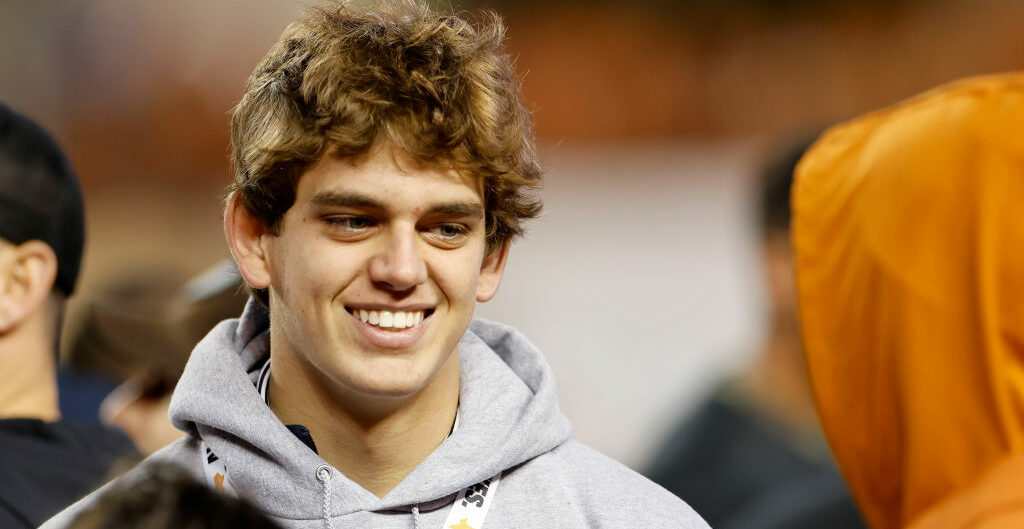 Arch Manning Reveals How He's Recruiting To Texas, Why He Committed
