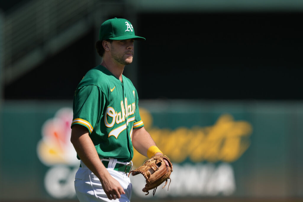 Athletics DFA Ernie Clement, Yonny Hernandez
