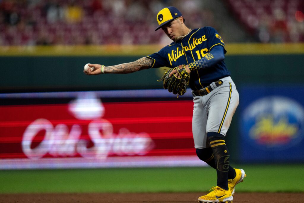 Dodgers, Giants Interested In Kolten Wong