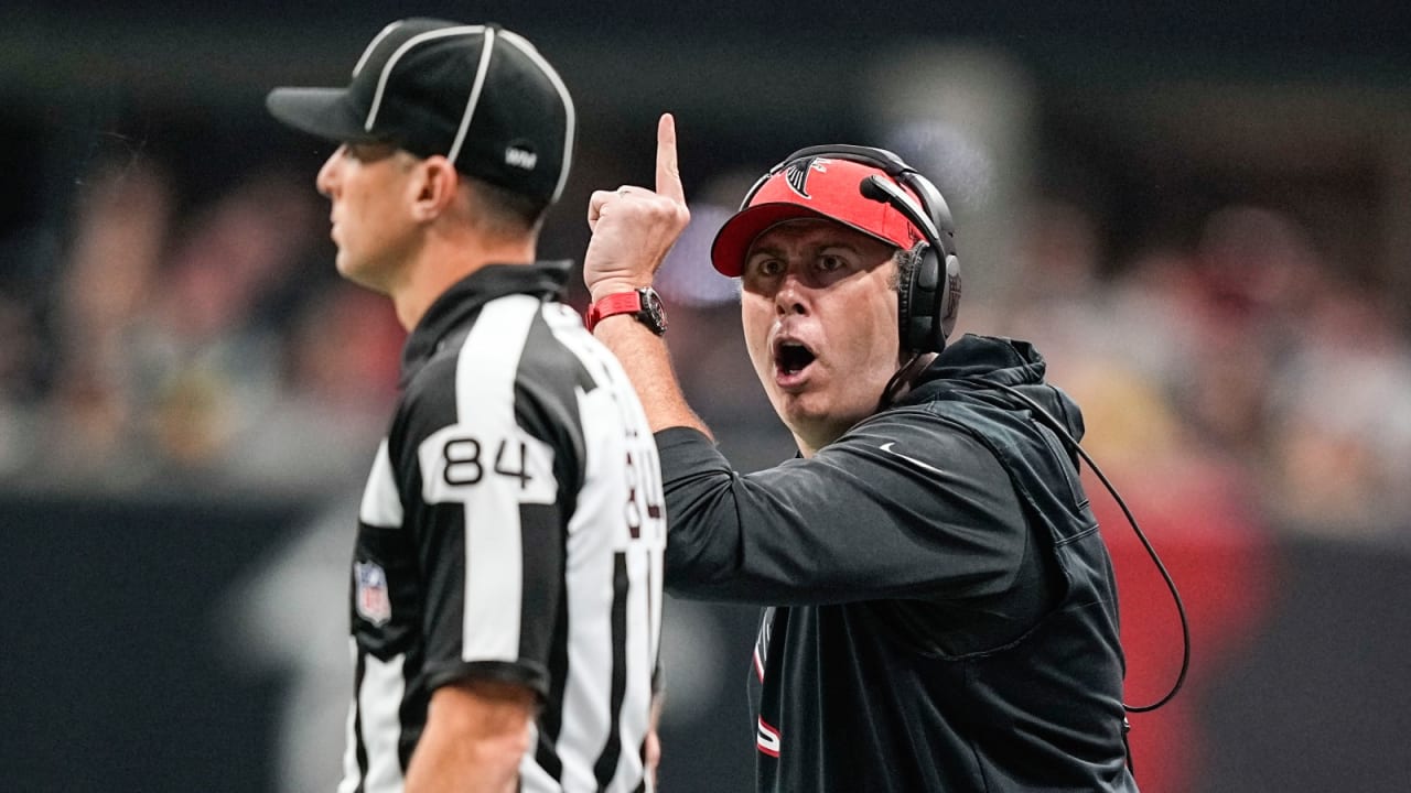 Falcons' Arthur Smith considering QB change after latest loss: 'Every job is open'