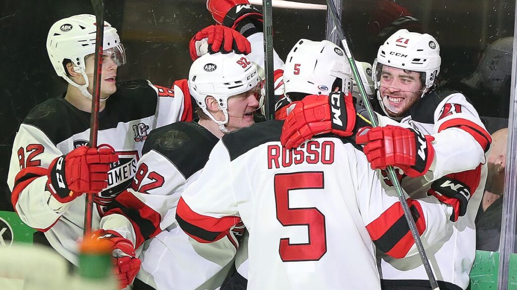 Friday wrap: Comets rally past Isles