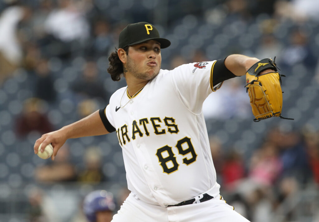 Giants Claim Miguel Yajure From Pirates