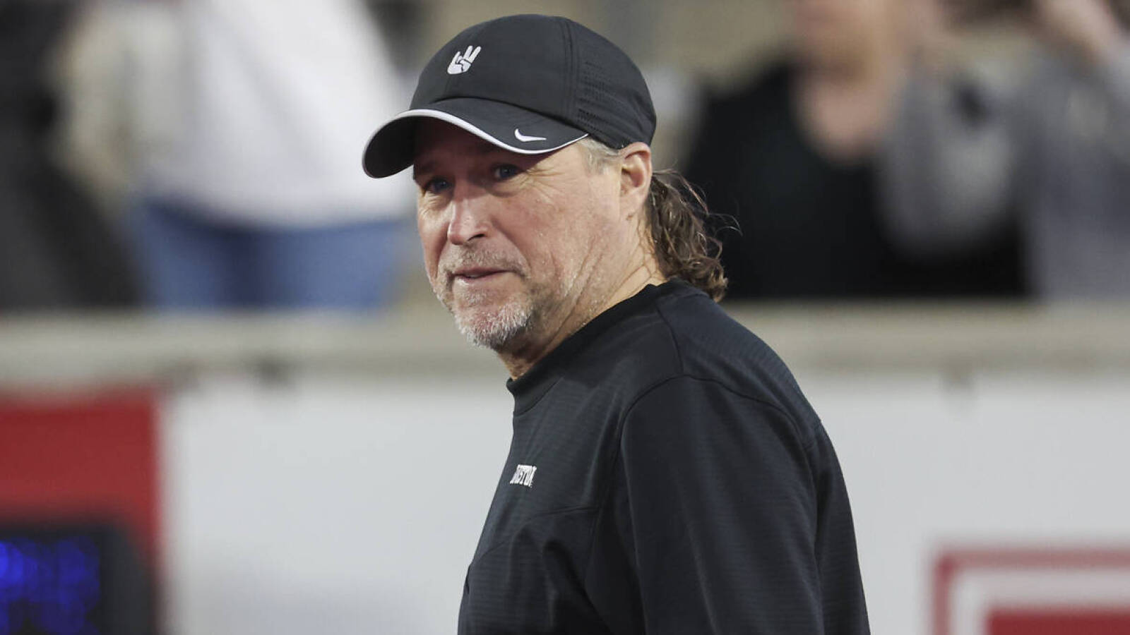Houston HC pays tribute to Mike Leach during bowl game