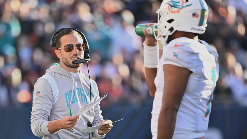 How the Los Angeles Chargers shut down Tua Tagovailoa and the Miami Dolphins offense | NFL News, Rankings and Statistics