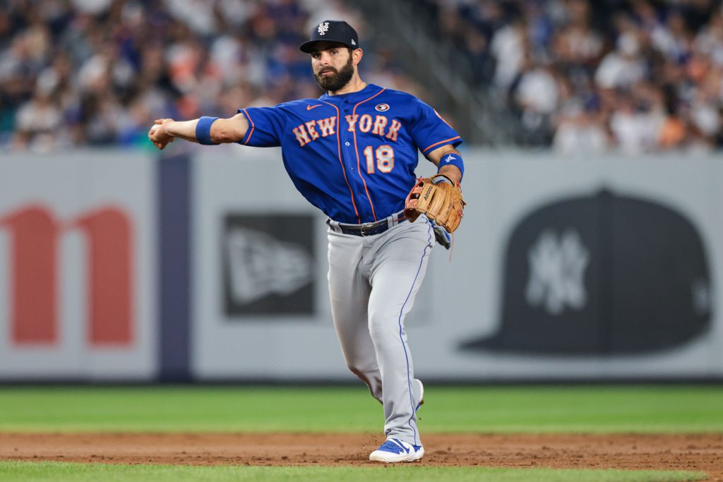 Mets Sign José Peraza, Abraham Almonte To Minor League Deals