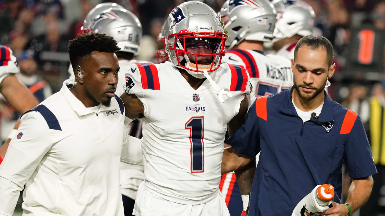 NFL, NFLPA reviewing handling of DeVante Parker's concussion in Patriots' win over Cardinals