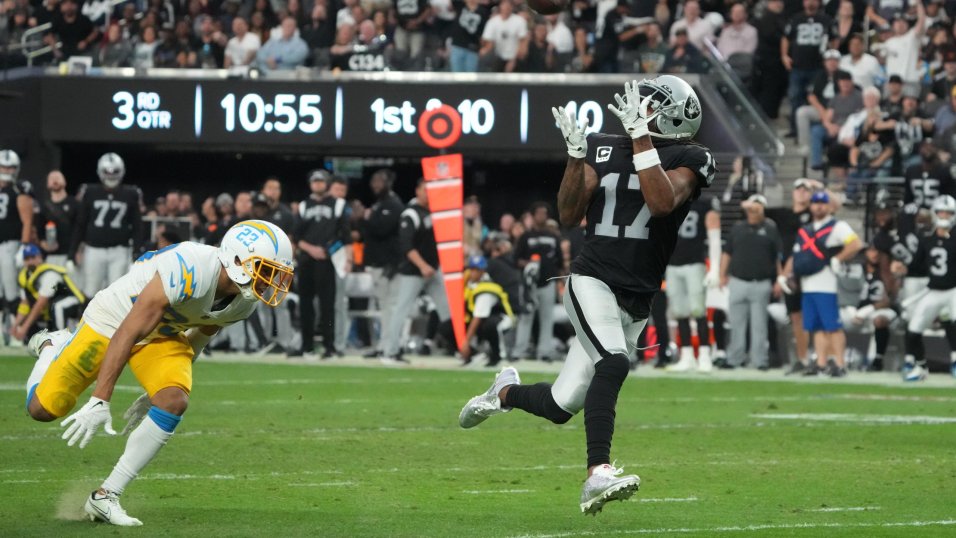 NFL Week 13 Game Recap: Las Vegas Raiders 27, Los Angeles Chargers 20 | NFL News, Rankings and Statistics