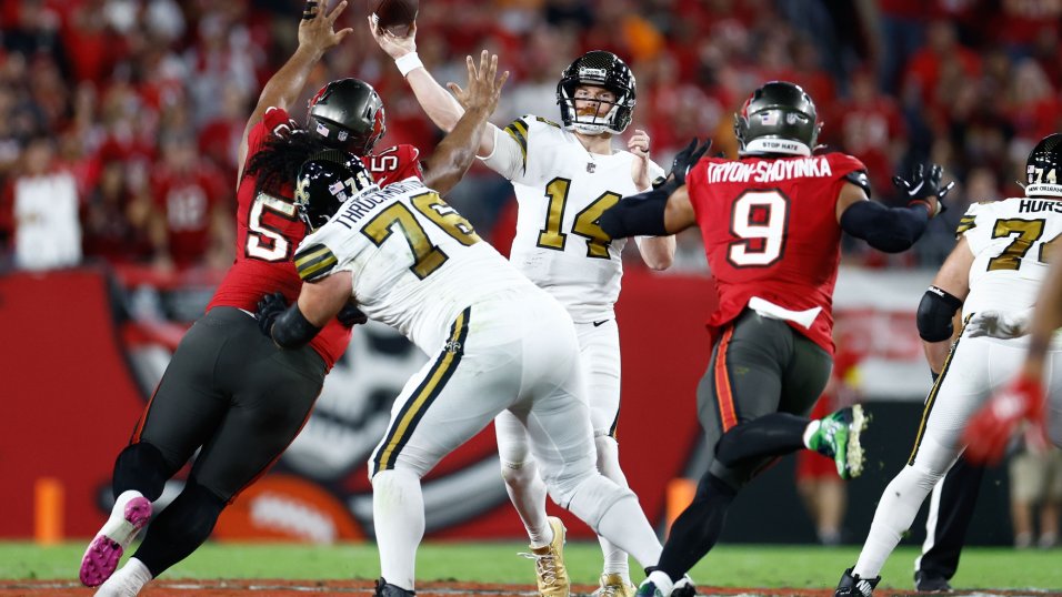 NFL Week 13 Game Recap: Tampa Bay Buccaneers 17, New Orleans Saints 16 | NFL News, Rankings and Statistics
