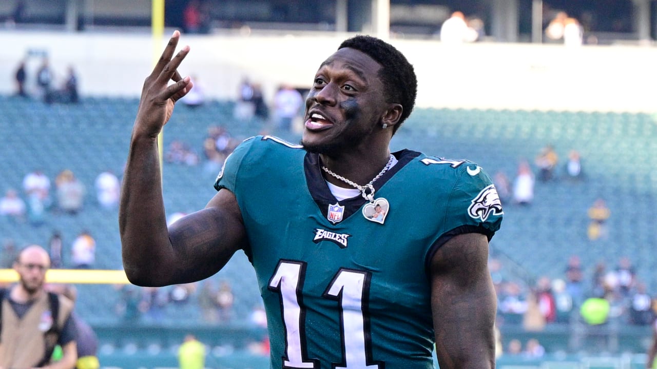 NFL Week 13 bold predictions: Pass-TD record reached in Chiefs-Bengals; A.J. Brown's revenge!