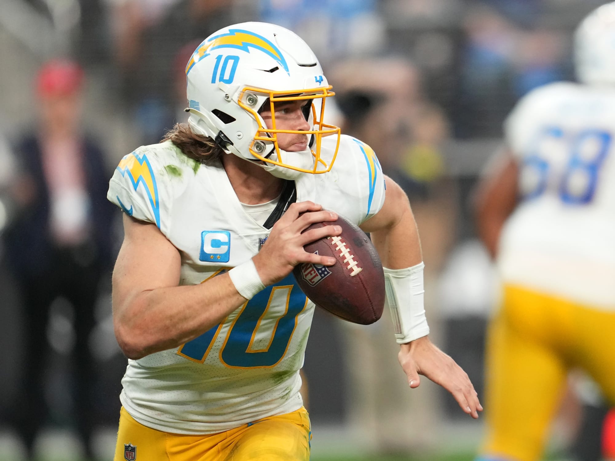 NFL quarterback rankings, Week 14: Justin Herbert's crisis