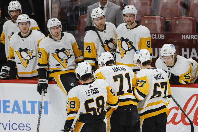 NHL Injuries: Blackhawks, Avs, Flyers, Penguins, Maple Leafs, Capitals and Jets