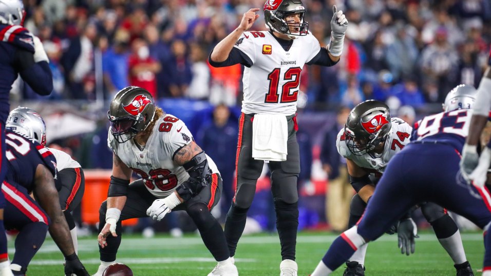 PFF News Mailbag: Top free-agent WRs, Tom Brady and the Patriots, Rams' historic collapse and more | NFL News, Rankings and Statistics