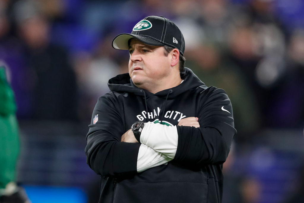 Shane Beamer Hires Dowell Loggains As South Carolina OC