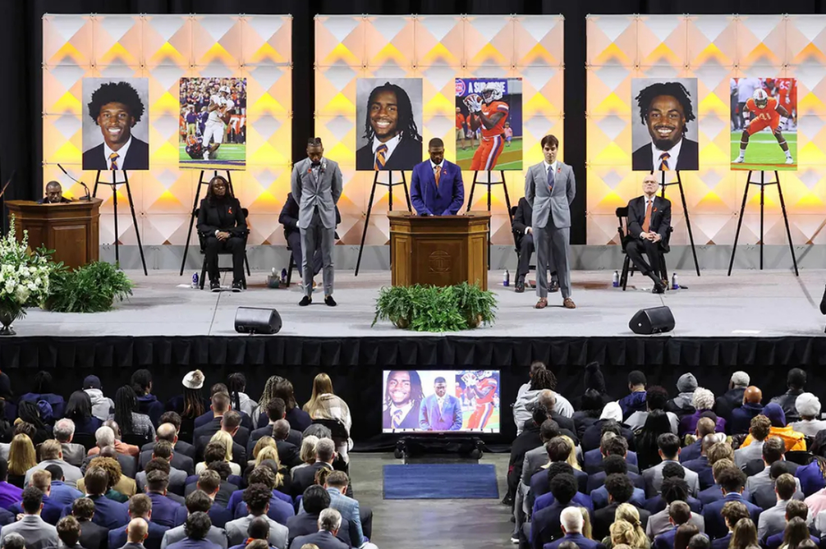 Three Slain University Of Virginia Football Players Awarded With Posthumous Degrees – OutKick