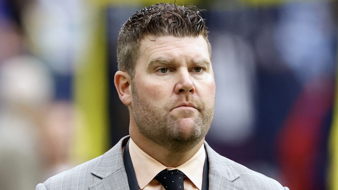 Titans fire general manager Jon Robinson