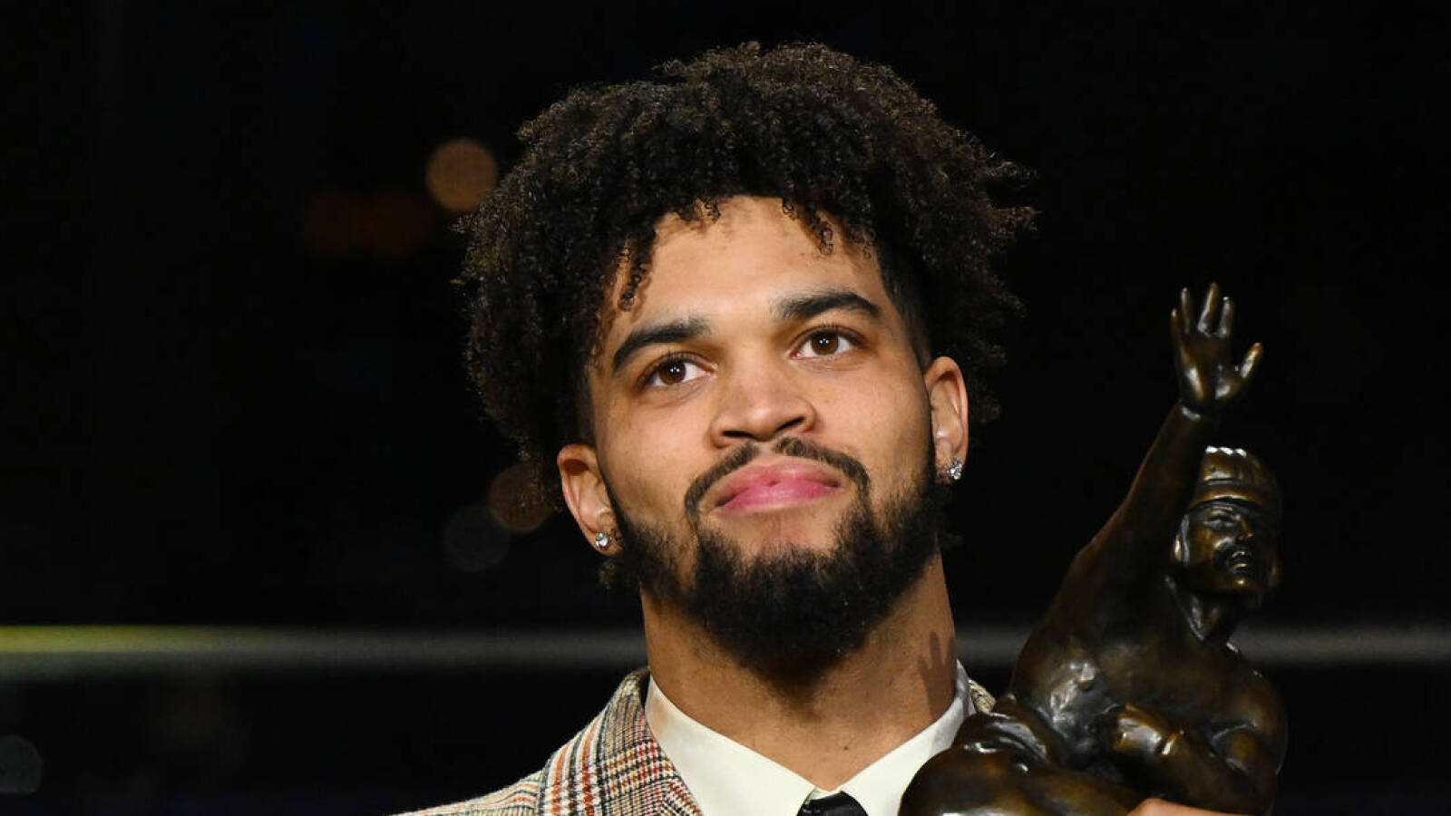 USC' Williams sneaks CFP joke into Heisman Trophy speech
