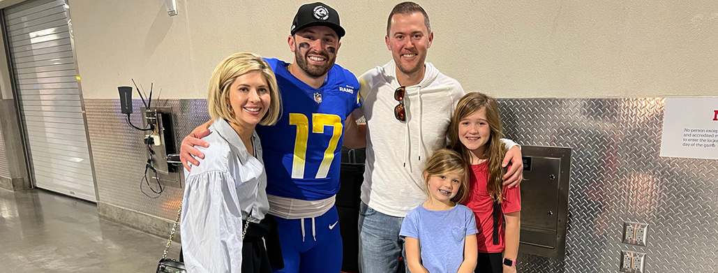 Unhinged Oklahoma Fans Rip Lincoln Riley For Photo With Baker Mayfield
