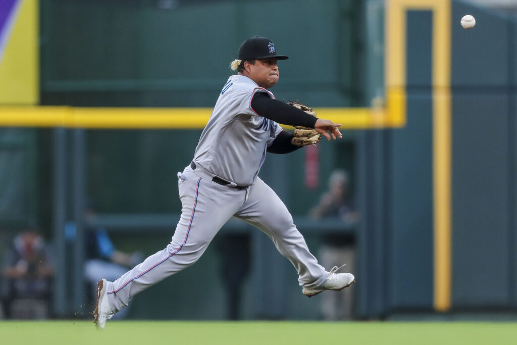Willians Astudillo Signs With NPB's Fukuoka SoftBank Hawks