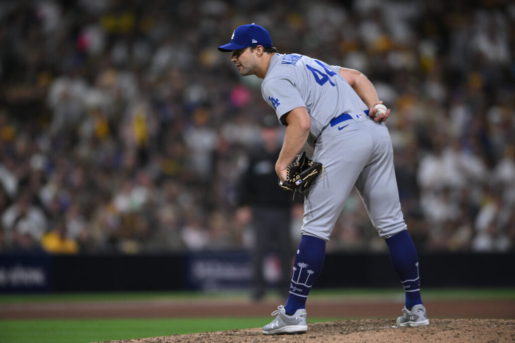 Yankees To Sign Tommy Kahnle