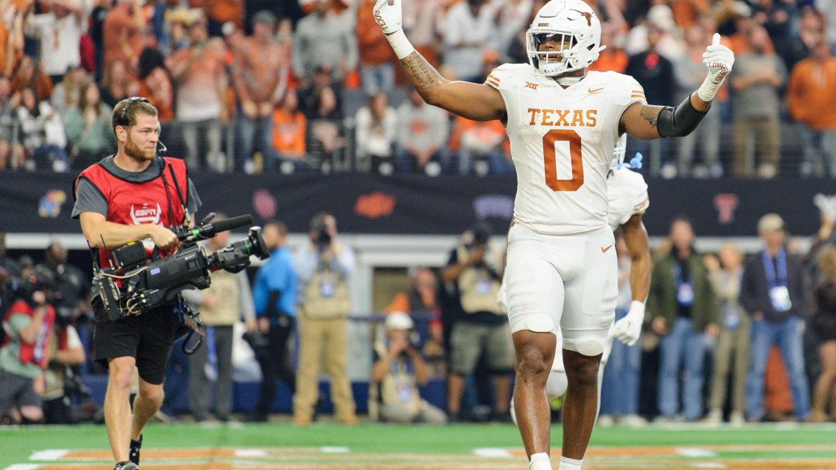2024 NFL Draft Scouting Report: Texas TE Ja'Tavion Sanders | NFL Draft