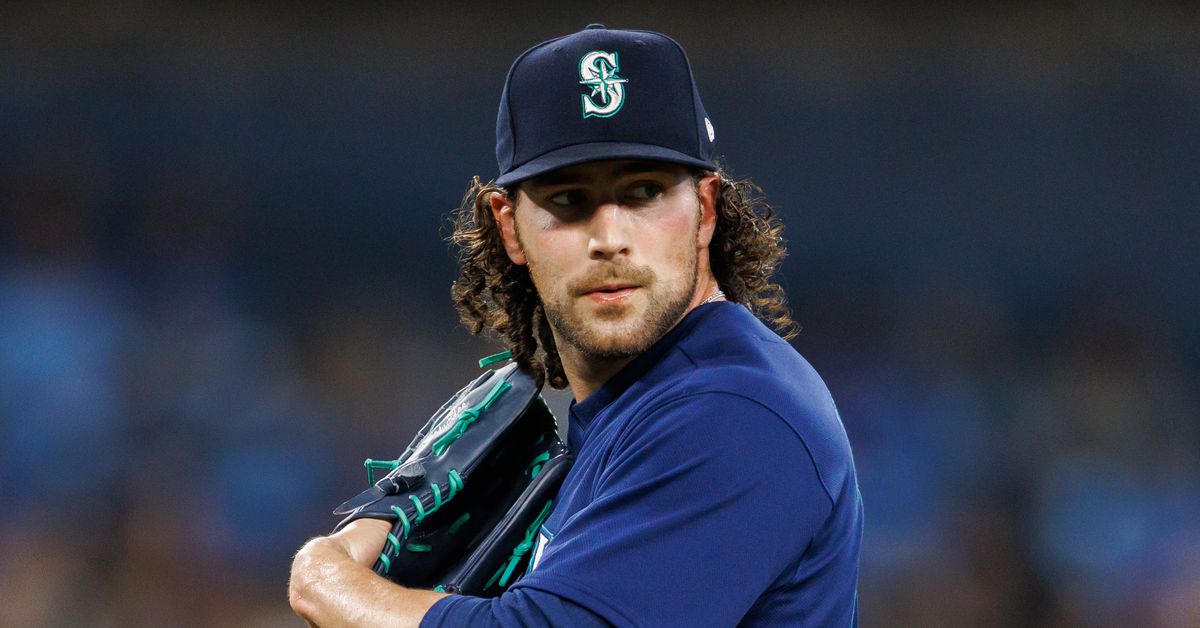 Braves release reliever Penn Murfee