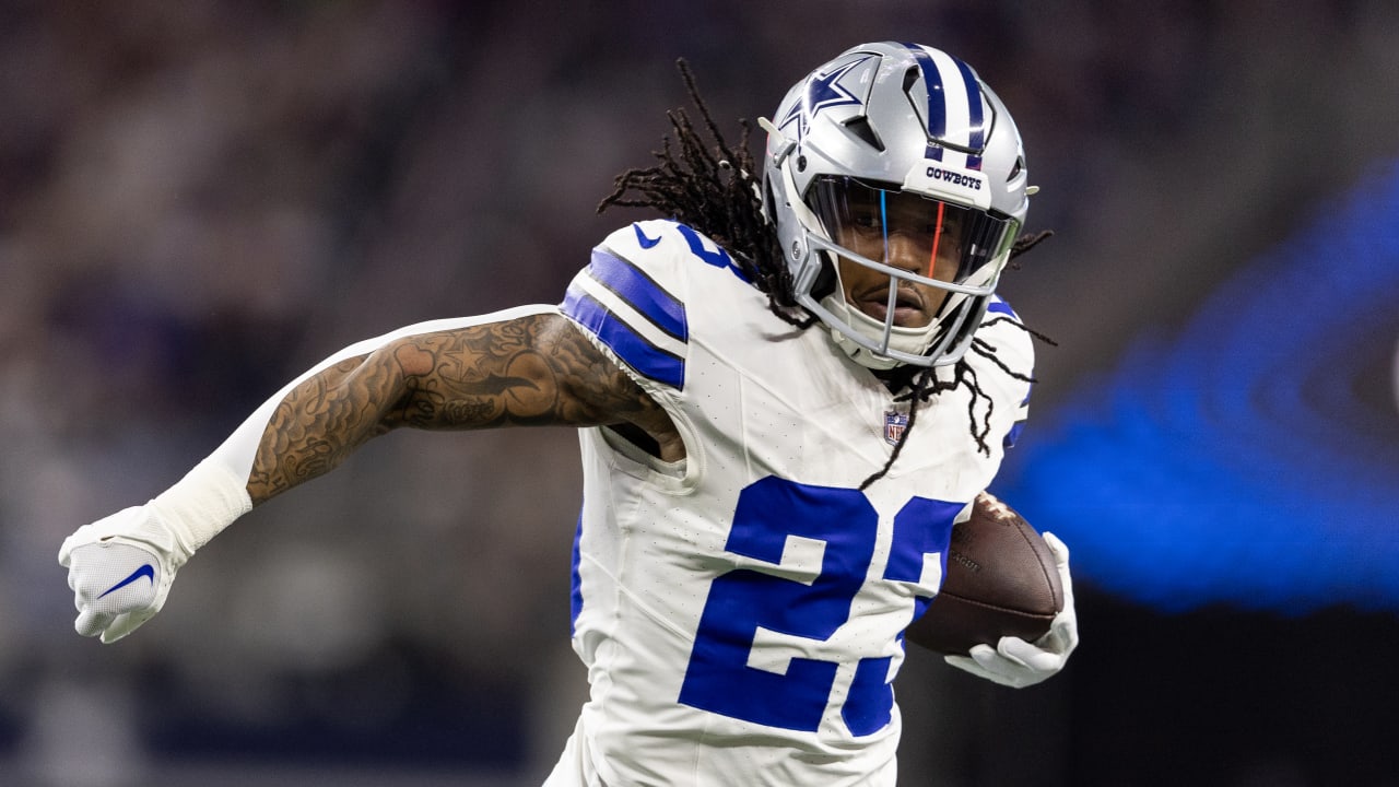Cowboys re-signing RB Rico Dowdle