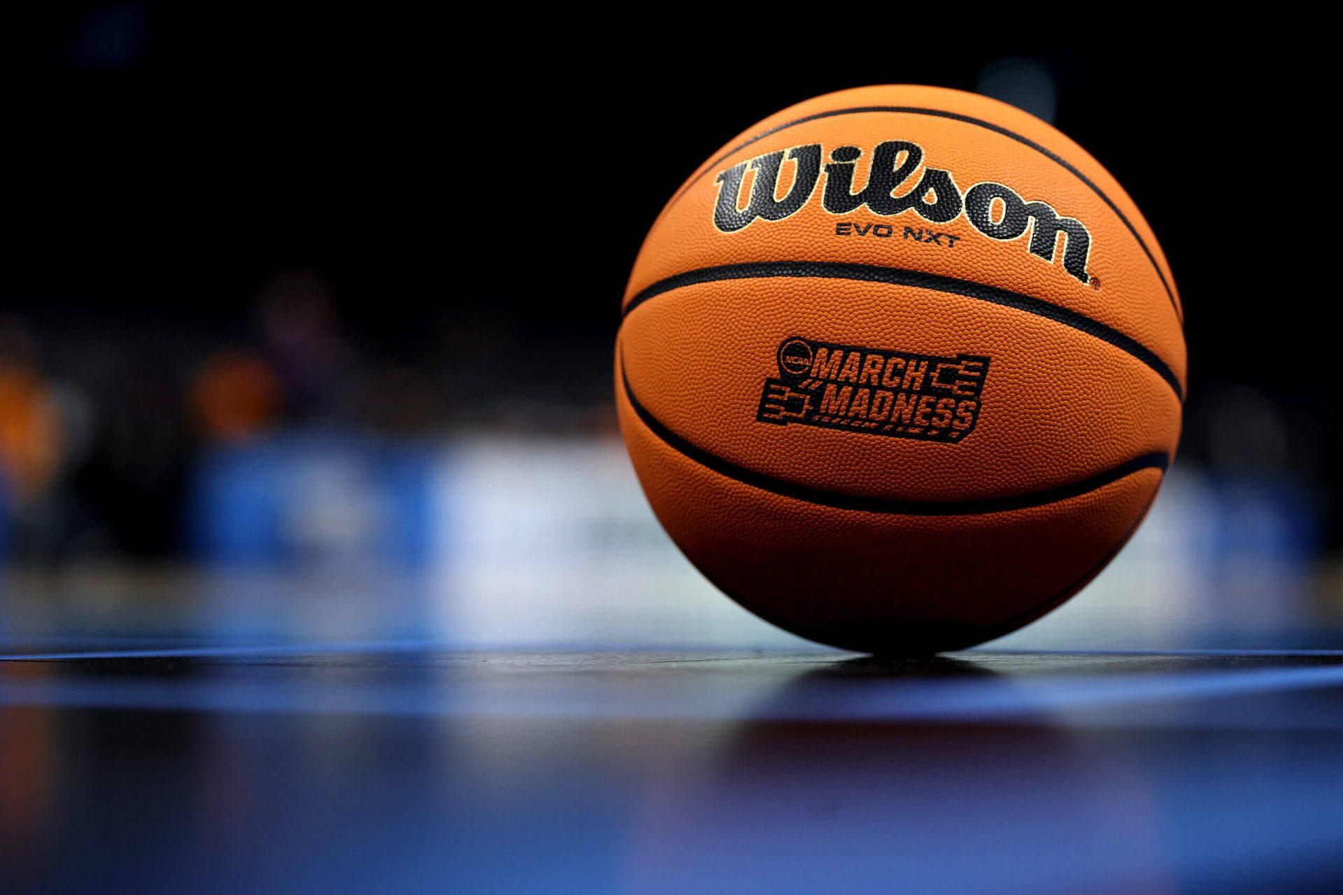 Daily NCAA Tournament bracket picks and TV schedule: Expert predictions for every Thursday game