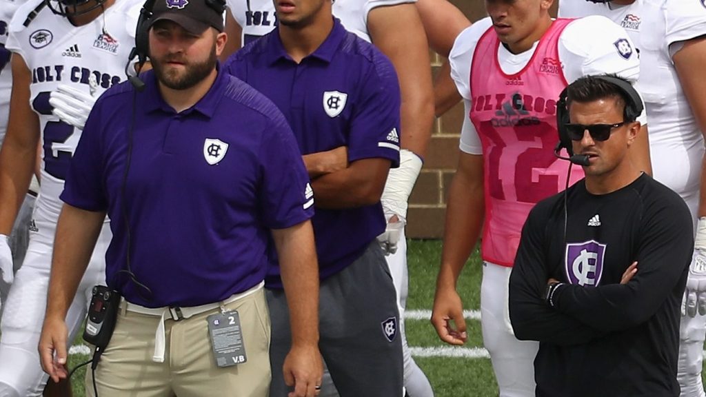 James Madison looking to poach Giants assistant OL coach Chris Smith