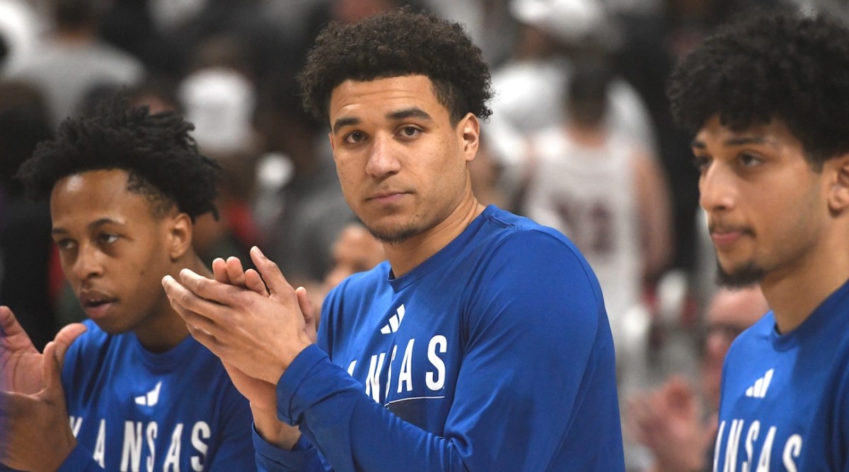 Kansas Star Kevin McCullar Jr. to Miss NCAA Tournament With Knee Injury