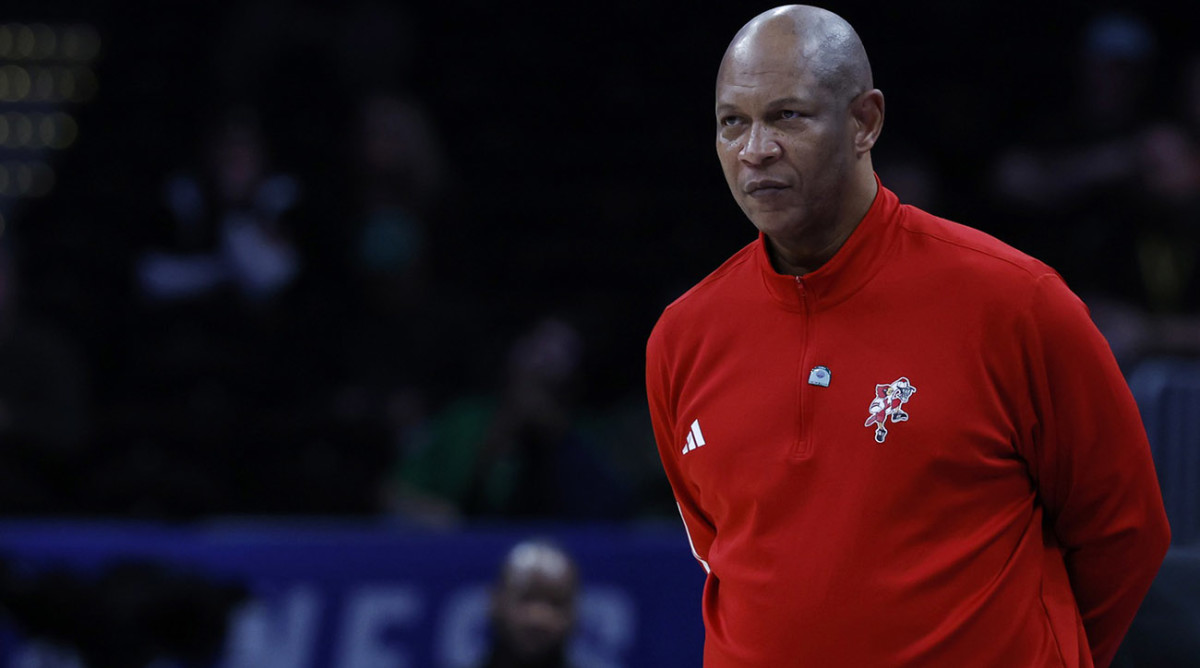Louisville to Fire Coach Kenny Payne After Two Seasons, per Report