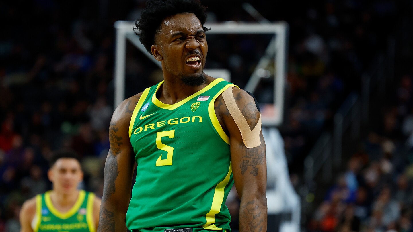 March Madness Round of 32 Best Bets: Arizona vs Dayton, Creighton vs Oregon, Colorado vs Marquette