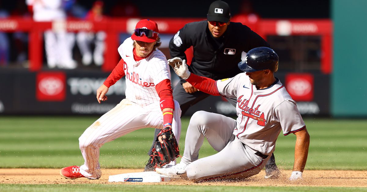 Matt Olson, Braves come roaring back to beat Phillies, 9-3