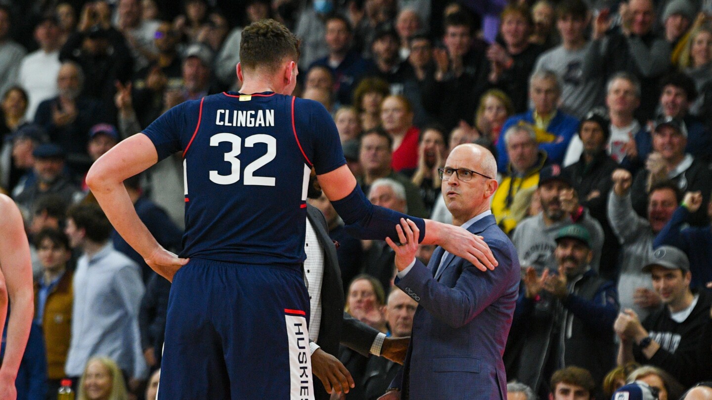 NCAA Tournament Best Bets: 8 bets for Sunday's 8 Games